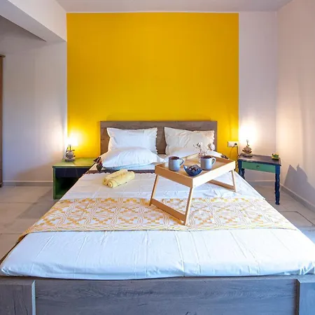 Colored Dreams Kokkini Hani